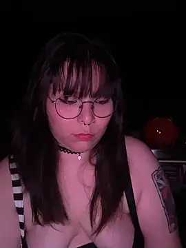 Snapshot of Solo_yoss chatting on October 30, 6:15 am Solo yoss online show from October 30, 6:15 am