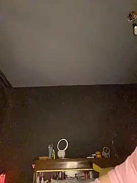 Snapshot of Solo_yoss chatting on November 24, 6:35 am Solo yoss online show from November 24, 6:35 am