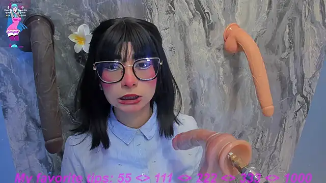 Snapshot of linda_sofi__ chatting on October 7, 8:06 pm linda sofi online show from October 7, 8:06 pm