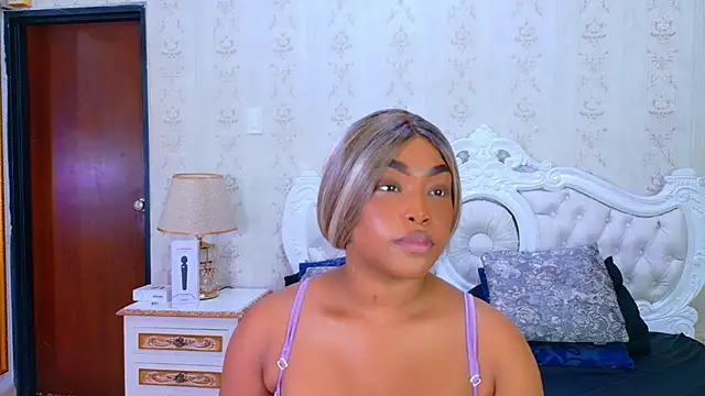 TianahGlow online show from November 12, 8:19 pm