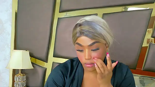 TianahGlow online show from November 30, 9:46 am