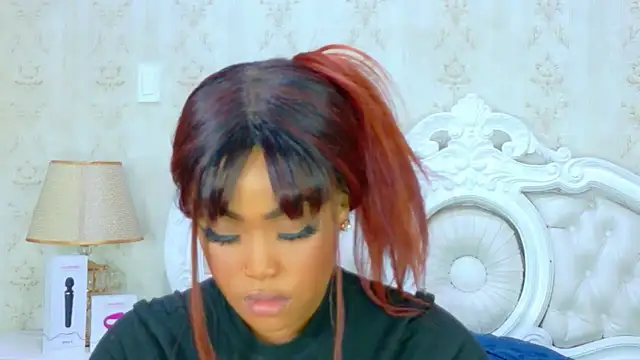 TianahGlow online show from February 6, 8:45 pm