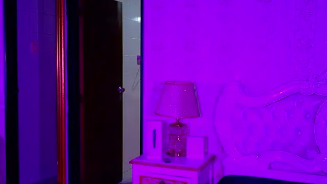 TianahGlow online show from February 13, 8:38 pm