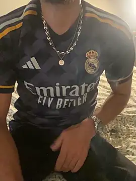 Snapshot of harpeur93 chatting on February 19, 2:55 pm harpeur93 online show from February 19, 2:55 pm