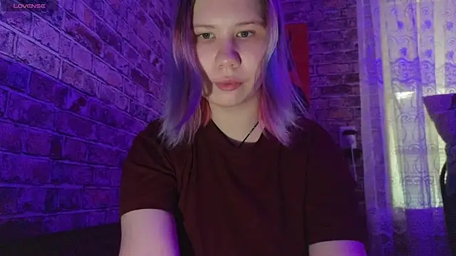 Snapshot of Little_kitsune1707 chatting on September 27, 8:41 am Little kitsune1707 online show from September 27, 8:41 am