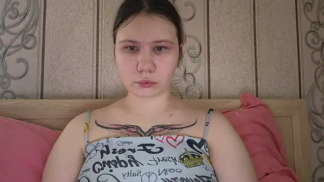 Snapshot of Little_kitsune1707 chatting on October 7, 6:54 am Little kitsune1707 online show from October 7, 6:54 am