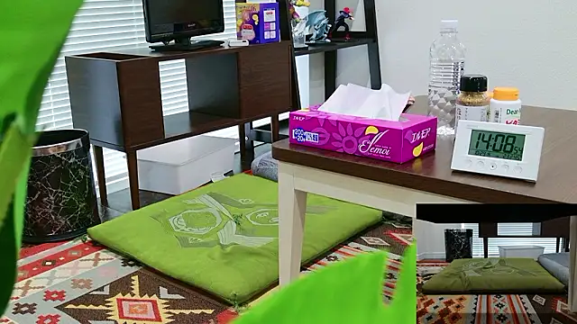 YARASERO-kun online show from October 29, 5:10 am