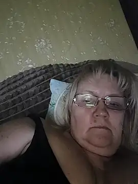 Violet5364 online show from April 3, 8:29 pm