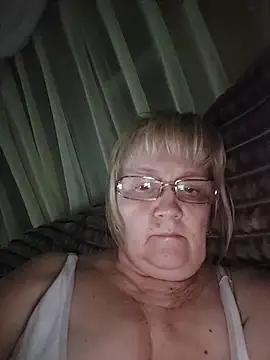 Violet5364 online show from April 10, 8:46 pm