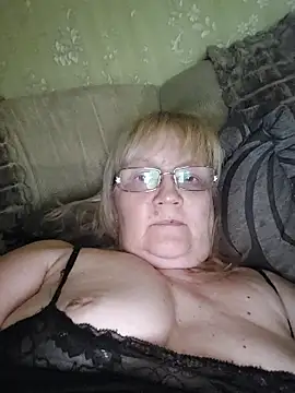 Violet5364 online show from June 12, 8:52 pm