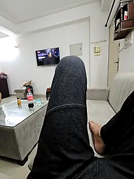 Snapshot of CallMeNick1 chatting on February 11, 2:02 pm CallMeNick1 online show from February 11, 2:02 pm