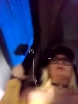 CandieGilson   online show from April 7, 10:37 am