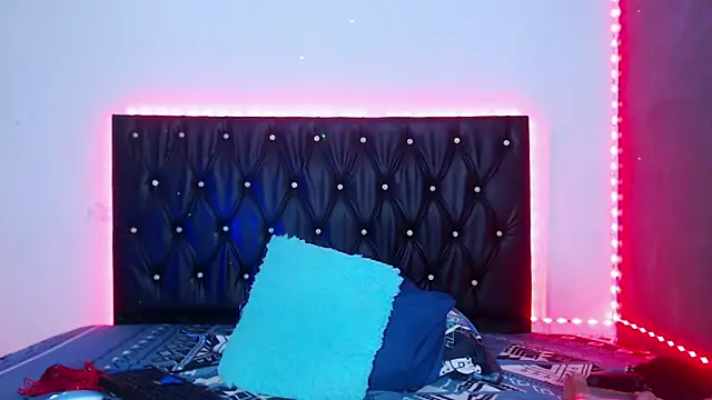 Snapshot of kaisalov_ chatting on November 30, 4:00 pm kaisalov online show from November 30, 4:00 pm