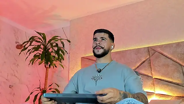 DickGriffith  online show from September 28, 7:14 am