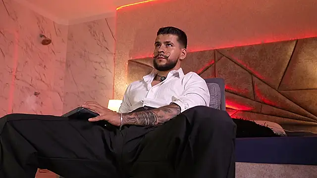 DickGriffith  online show from April 12, 2:00 pm