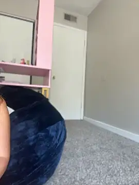 Snapshot of angelicasn0w chatting on June 4, 3:07 pm angelicasn0w online show from June 4, 3:07 pm