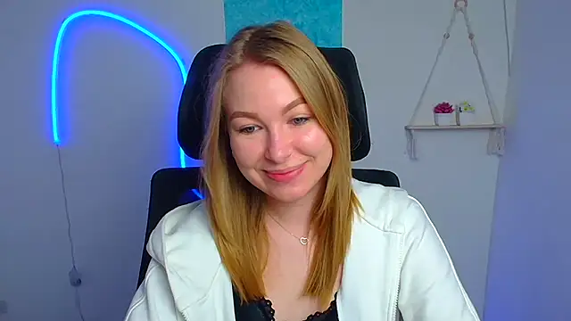 Dana flowers online show from April 11, 7:45 am