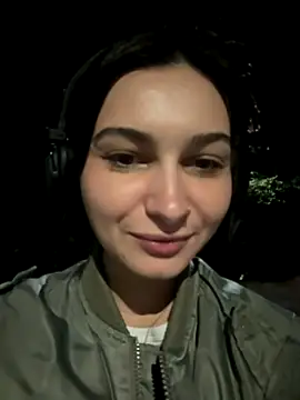 Snapshot of lunalovelee chatting on September 29, 6:13 pm lunalovelee online show from September 29, 6:13 pm