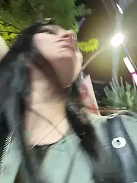 Snapshot of lunalovelee chatting on October 1, 2:12 pm lunalovelee online show from October 1, 2:12 pm