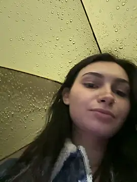 Snapshot of lunalovelee chatting on October 17, 1:25 pm lunalovelee online show from October 17, 1:25 pm