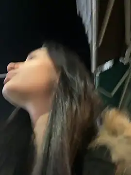 Snapshot of lunalovelee chatting on October 22, 1:44 pm lunalovelee online show from October 22, 1:44 pm