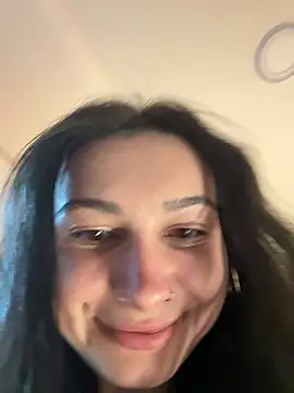 Snapshot of lunalovelee chatting on November 27, 1:35 pm lunalovelee online show from November 27, 1:35 pm