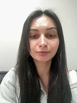 lunalovelee online show from February 19, 11:17 am