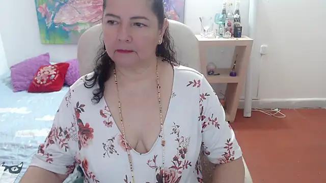 leonela 69 online show from March 8, 12:41 am