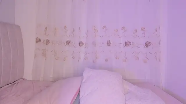 purplelilith3 online show from March 30, 10:05 am