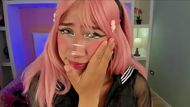 miss   megan online show from December 19, 2:07 am