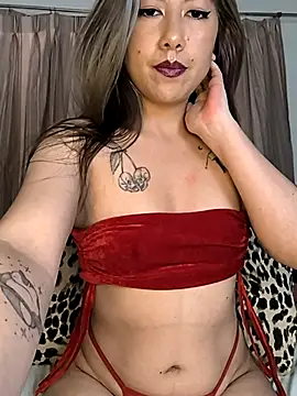 Snapshot of Tiff_Doll chatting on October 6, 4:59 pm Tiff Doll online show from October 6, 4:59 pm