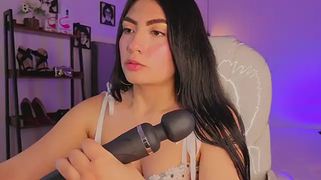 Snapshot of Miller_Vanessa_ chatting on October 3, 9:01 pm Miller Vanessa online show from October 3, 9:01 pm