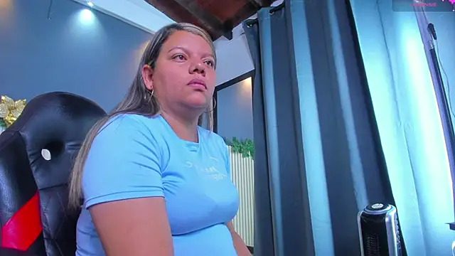 Snapshot of Aida-nicolle chatting on December 17, 11:16 am Aida-nicolle online show from December 17, 11:16 am