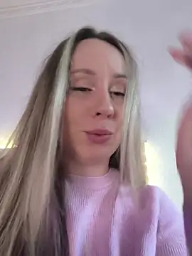 Snapshot of Mona_Plus chatting on January 15, 7:57 am Mona Plus online show from January 15, 7:57 am