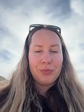 Mona Plus online show from March 18, 9:34 am