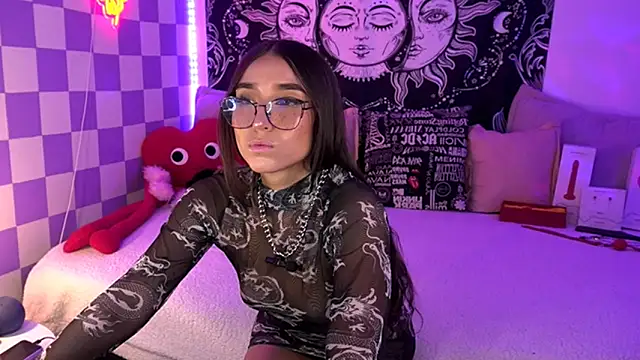 verosmit1 online show from March 18, 10:58 pm