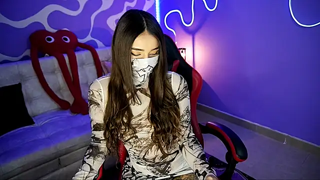 Snapshot of verosmit1 chatting on November 12, 12:00 am verosmit1 online show from November 12, 12:00 am