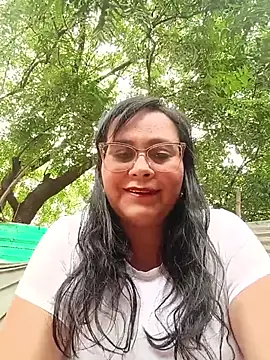 promiscuous-indecent-momm online show from July 13, 8:11 pm
