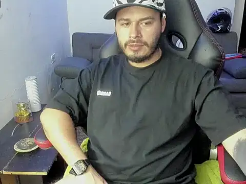 ragnar lothbrok777 online show from April 7, 3:40 am