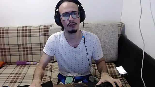 Snapshot of cholitohermoso chatting on June 29, 2:39 pm cholitohermoso online show from June 29, 2:39 pm