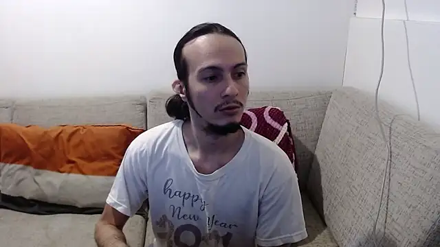 Snapshot of cholitohermoso chatting on July 26, 3:19 pm cholitohermoso online show from July 26, 3:19 pm