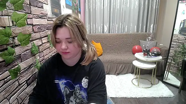 Snapshot of Finna_39 chatting on February 14, 11:31 am Finna 39 online show from February 14, 11:31 am