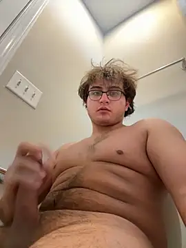 Snapshot of danyh2023 chatting on October 25, 8:36 pm danyh2023 online show from October 25, 8:36 pm