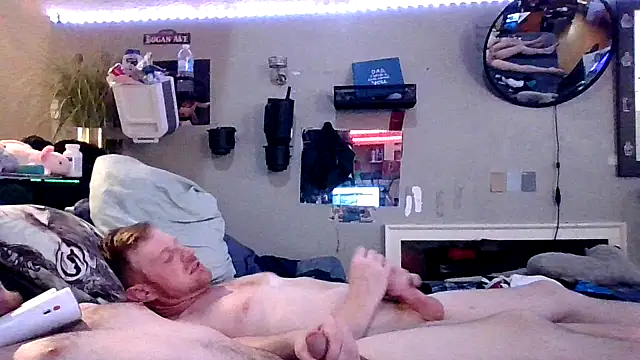 Sk00byJaXxX212 online show from April 11, 7:45 am