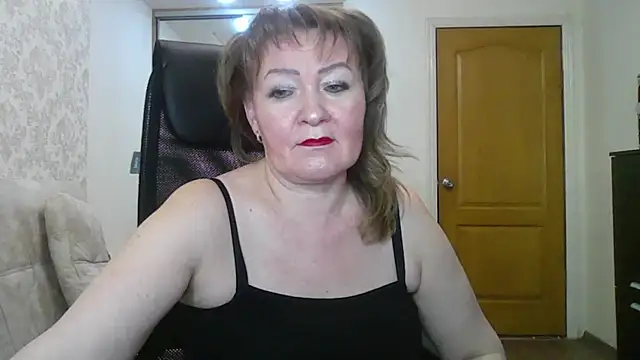 Snapshot of Victoria_secrets_ chatting on February 19, 5:38 pm Victoria secrets online show from February 19, 5:38 pm