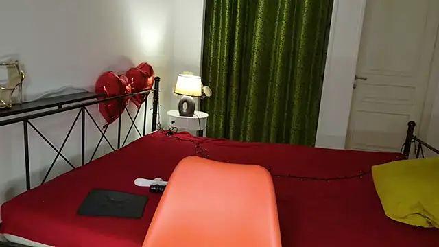 RaileReed online show from March 13, 8:26 pm