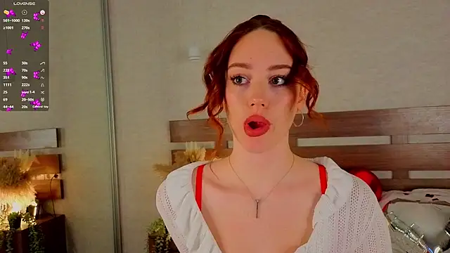 StacyWatts online show from February 11, 8:47 pm