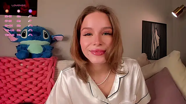 TaiteBayles online show from September 29, 1:11 am