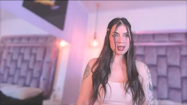 Snapshot of Annie_rhoades chatting on February 22, 1:02 pm Annie rhoades online show from February 22, 1:02 pm