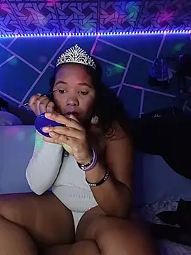 lilithathenea online show from December 14, 1:49 pm